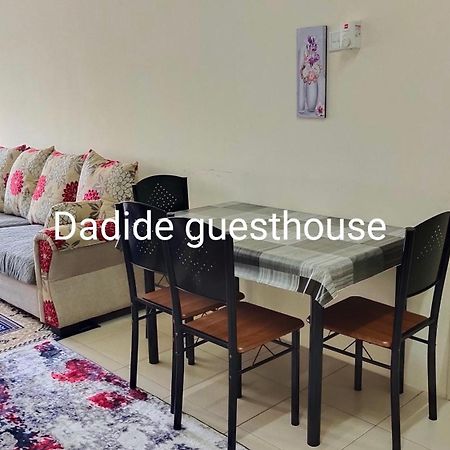 Dadide Guesthouse 알로르 가자 외부 사진