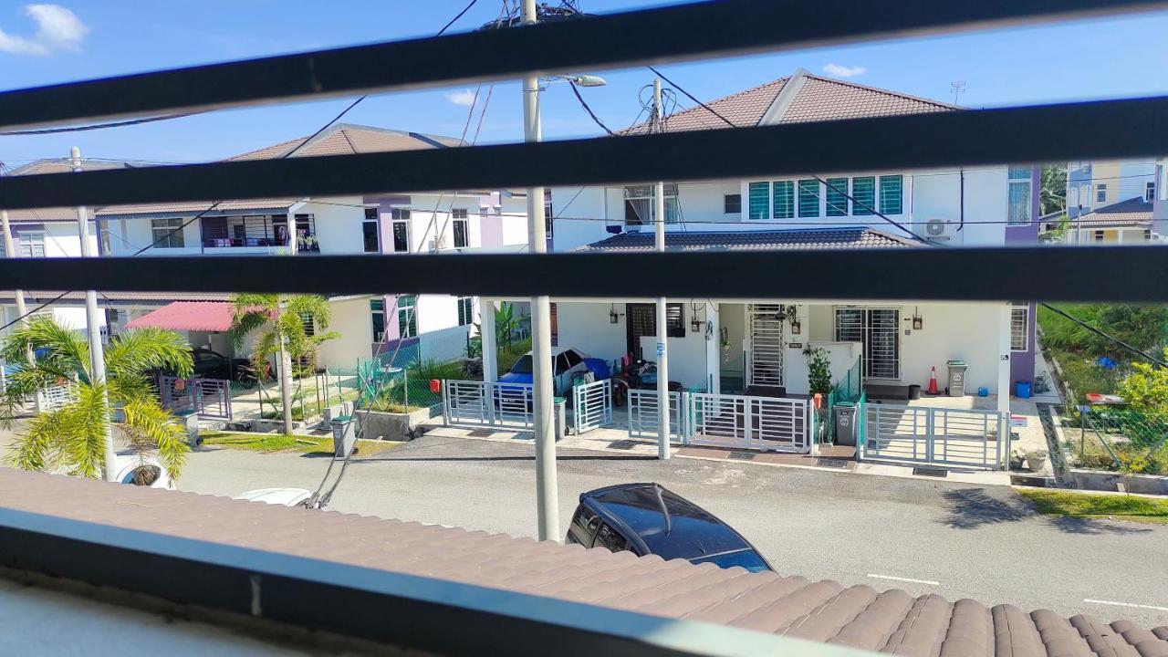 Dadide Guesthouse 알로르 가자 외부 사진