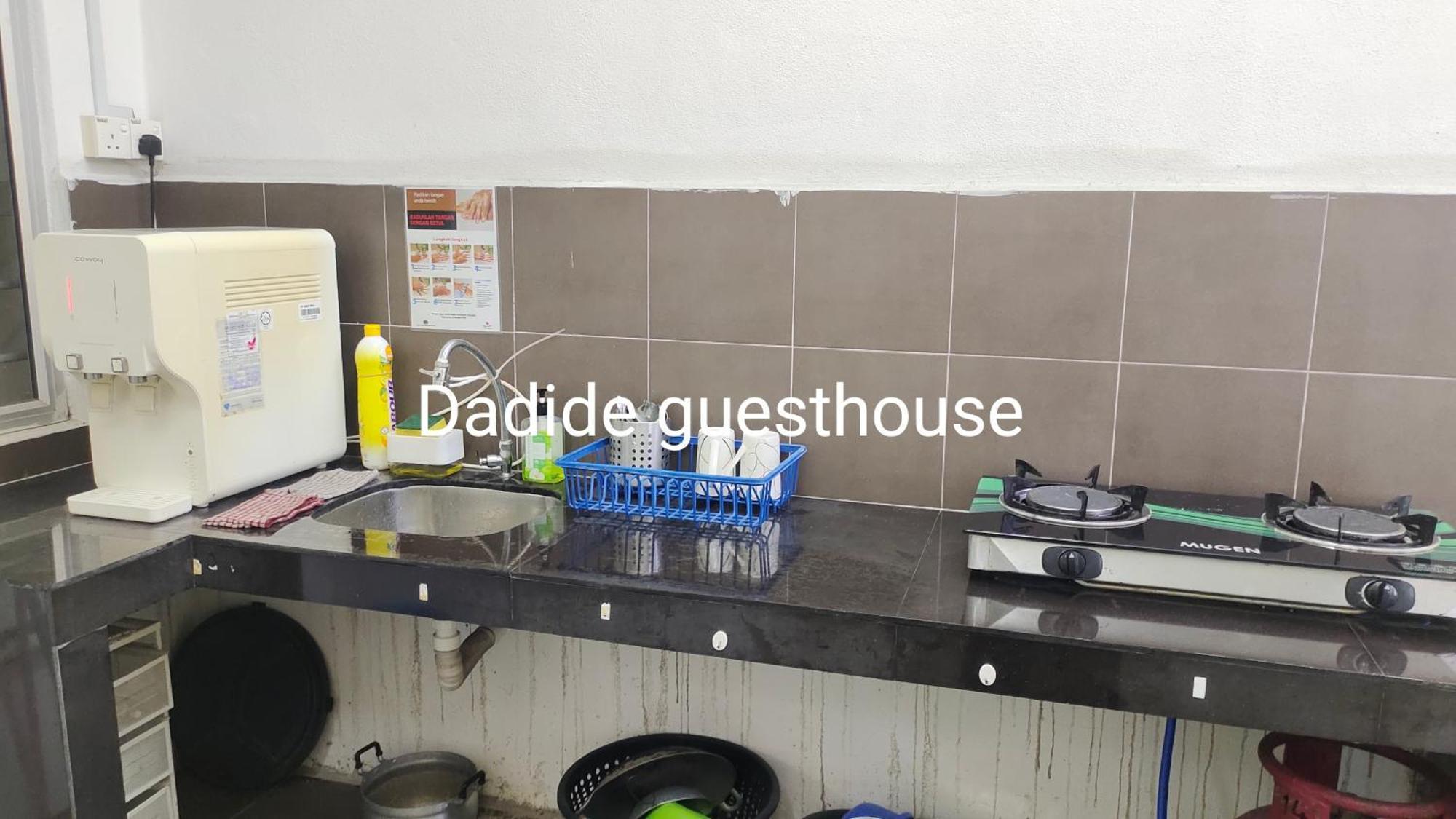 Dadide Guesthouse 알로르 가자 외부 사진